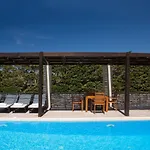 Villa Aeriko Homes Of Distinction