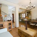 Aeriko Homes Of Distinction Villa