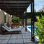 Aeriko Homes Of Distinction
