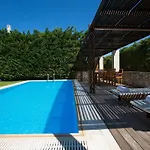 Villa Aeriko Homes Of Distinction *