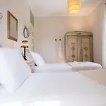 Villa Aeriko Homes Of Distinction *