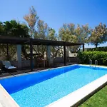 Villa Aeriko Homes Of Distinction