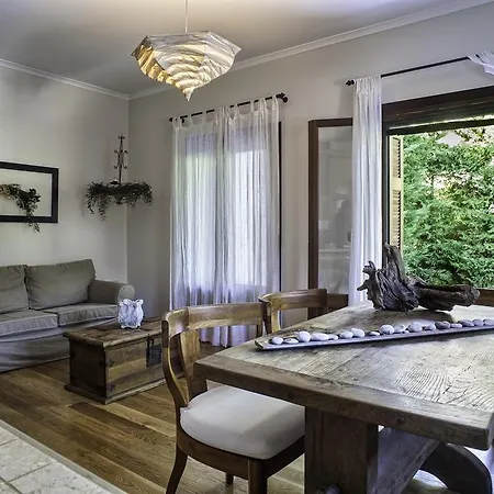 Aeriko Homes Of Distinction