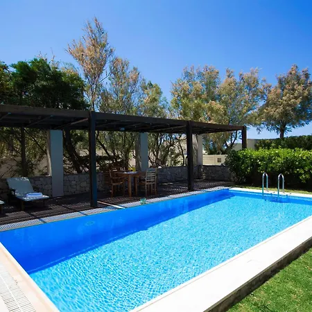 Vilă Aeriko Homes Of Distinction