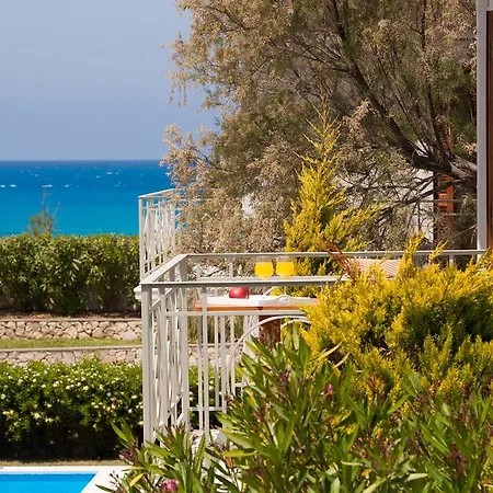 Vilă Aeriko Homes Of Distinction