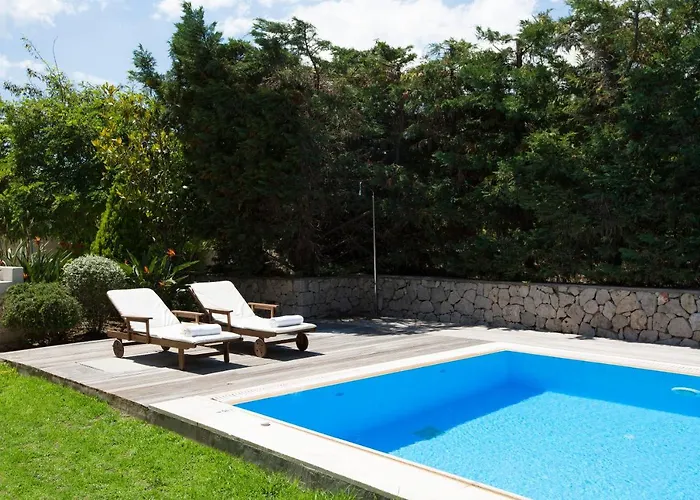 Aeriko Homes Of Distinction *