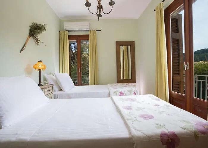 Villa Aeriko Homes Of Distinction *