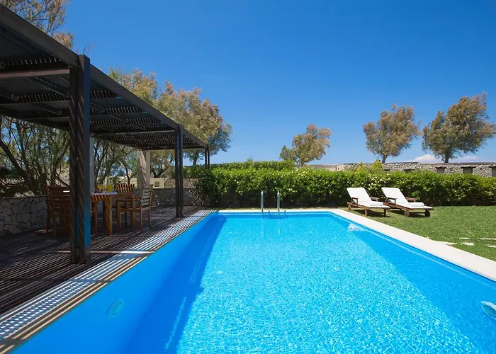 Villa Aeriko Homes Of Distinction *